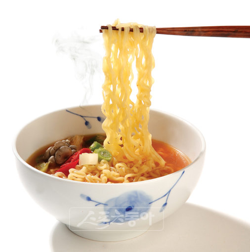 Ramen  de Fruits de mer해물라면 ( soupe de nouilles coréenne) / seafoods ramen