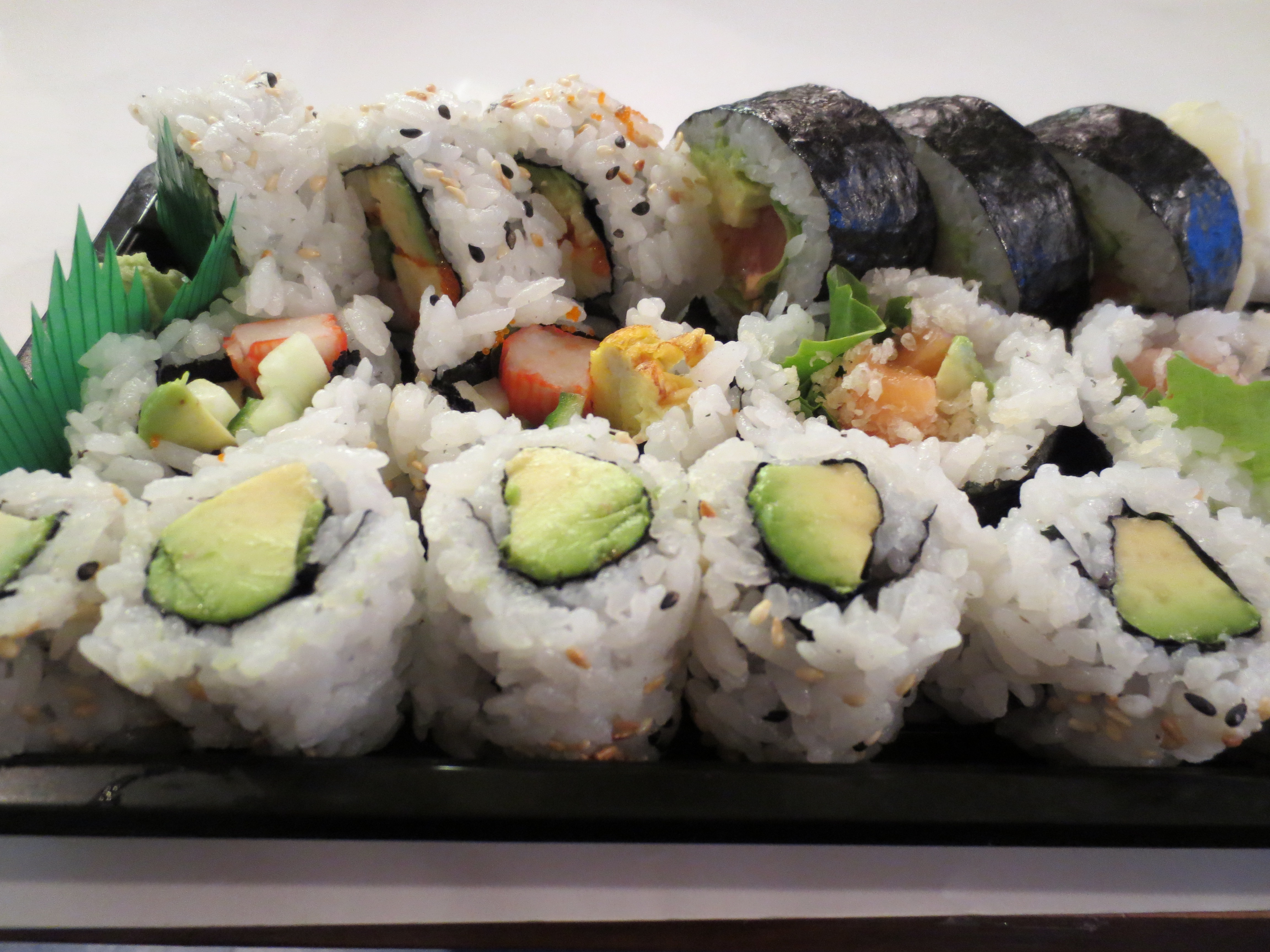 Sushi & Gros Maki :14 morceaux (1 pers.) #122